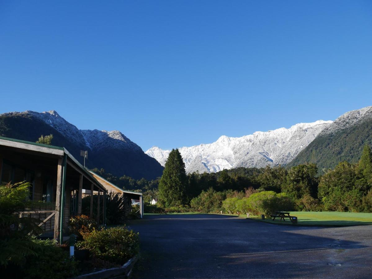 Rainforest Motel Fox Glacier Exterior photo